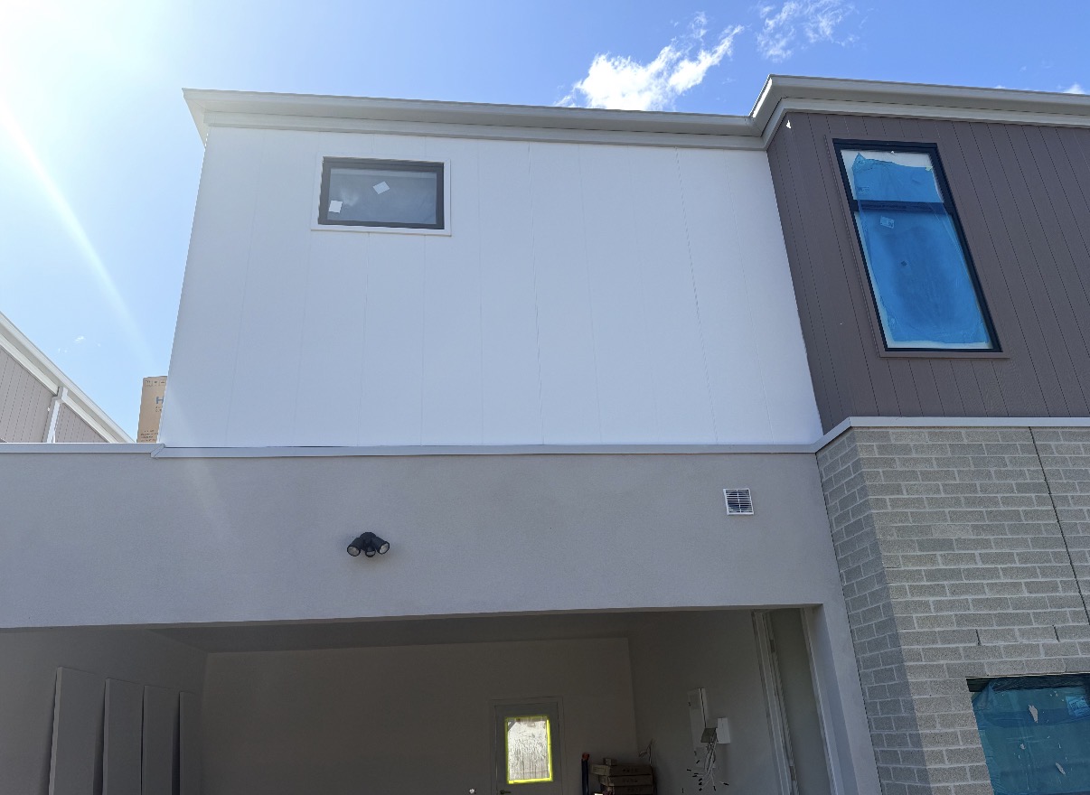 Multiple Townhouses Seaford cladding project - image 4
